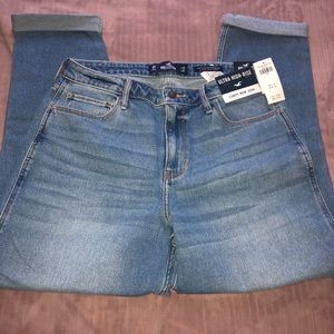 This is a Hollister Demi ultra high-rise mom jeans